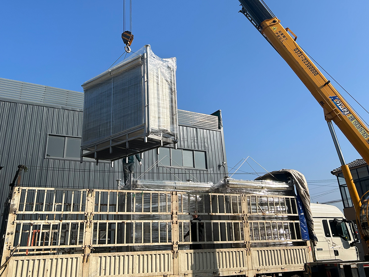 疫情肆虐，我們砥礪前行。